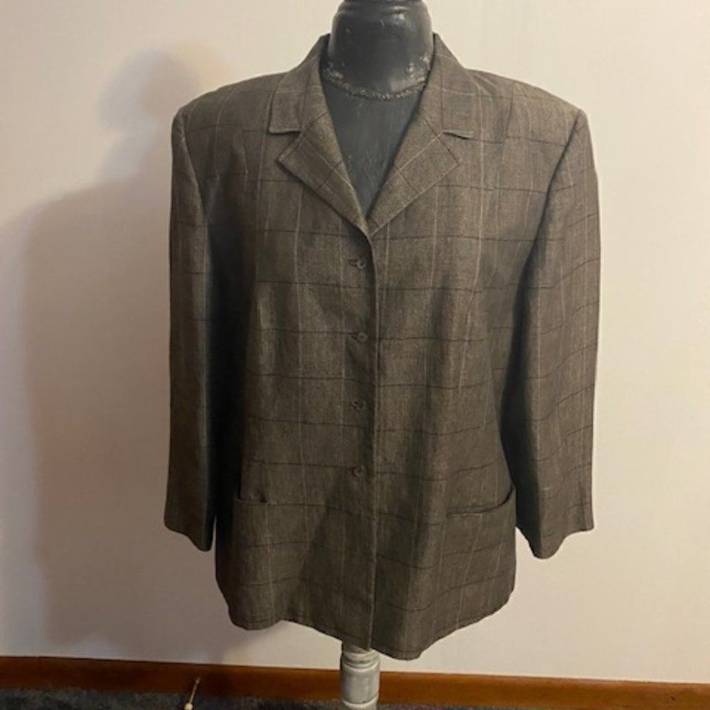 Valerie by Valerie Stevens Gray plaid jacket with front pockets, size 16